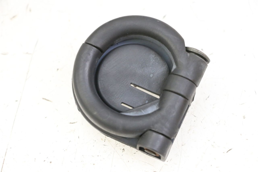 photo de GANCHO DE BOLSA PIAGGIO VESPA S 2T 50 (2007 - 2014) - Zoom do estado de desgaste