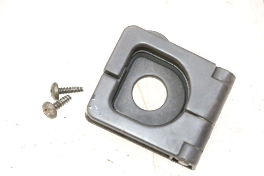 photo de GANCHO DE BOLSA PEUGEOT SPEEDFIGHT 3 AIR 50 (2009 - 2015) - Detalhe da peça