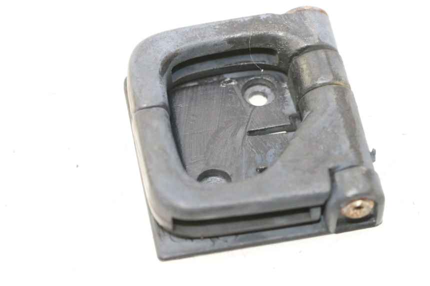 photo de GANCHO DE BOLSA GILERA STALKER 50 (2004 - 2014) - Zoom do estado de desgaste