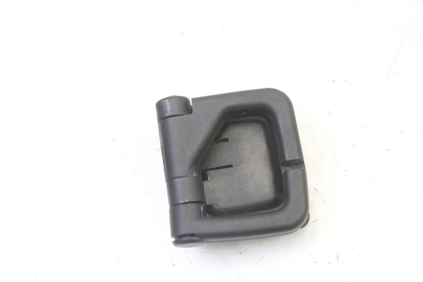 photo de GANCHO DE BOLSA APRILIA SXR 50 (2021 - 2023) - Vista principal