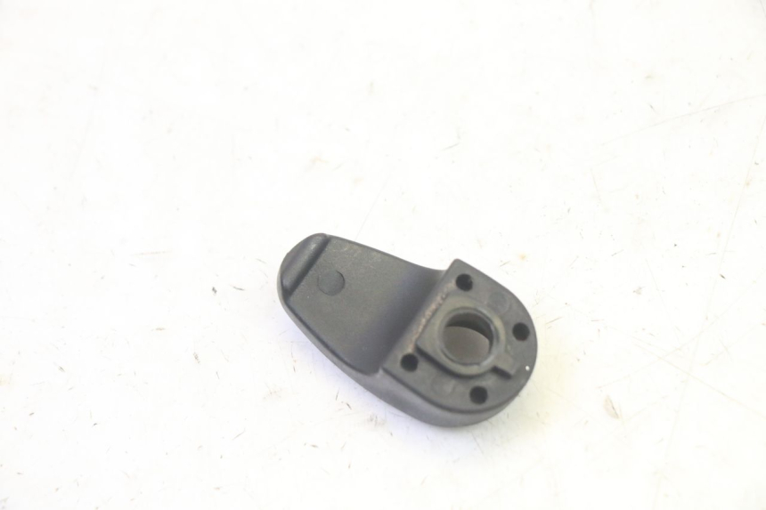 photo de GANCHO DE BOLSA PEUGEOT TWEET PRO EFI 4T 50 (2021 - 2022) - Zoom do estado de desgaste