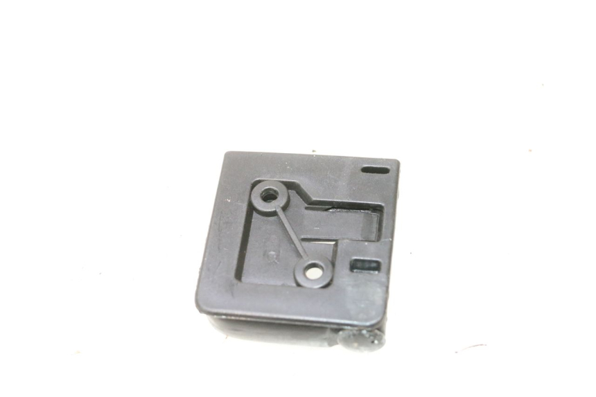 photo de GANCHO DE BOLSA PIAGGIO VESPA PK FL 2T 50 (1990 - 1996) - Zoom do estado de desgaste