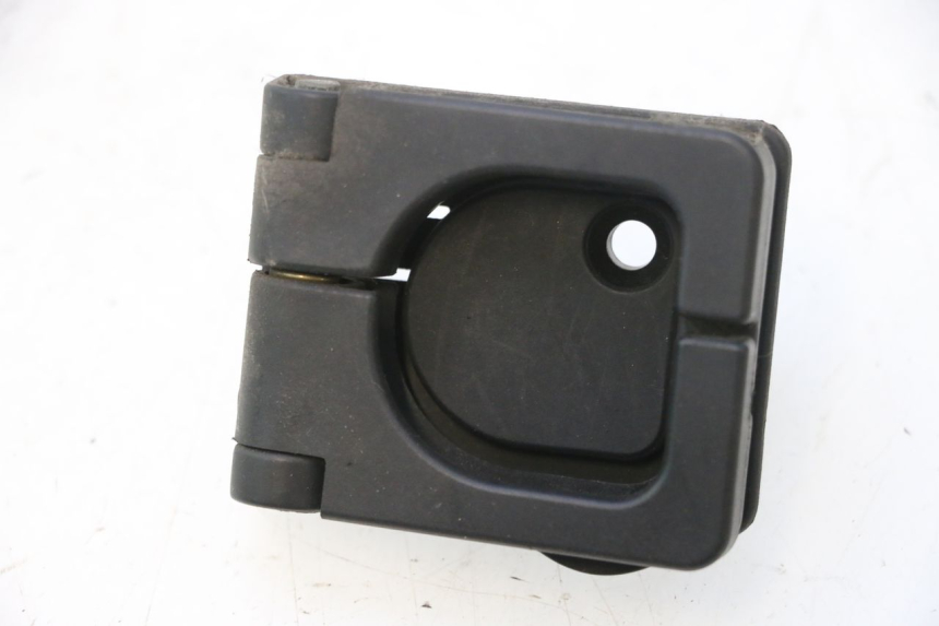 photo de GANCHO DE BOLSA PEUGEOT VIVACITY NEW 2T 50 (2008 - 2017) - Zoom do estado de desgaste