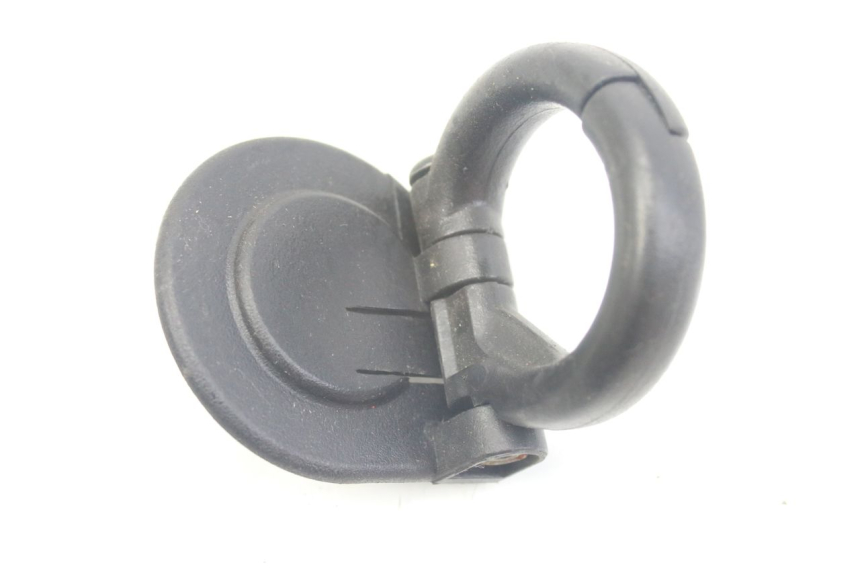 photo de GANCHO DE BOLSA PIAGGIO ZIP 2T 50 (2009 - 2019) - Zoom do estado de desgaste
