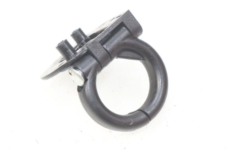 photo de GANCHO DE BOLSA PIAGGIO ZIP 4T 50 (2018 - 2020) - Outro ângulo de visão