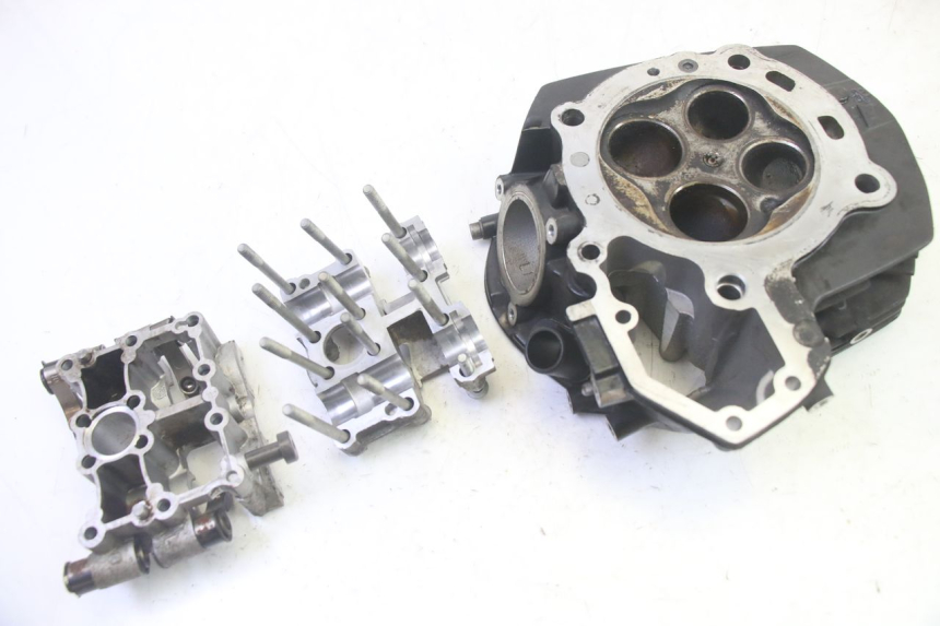 photo de TAMPA DE VÁLVULAS TRASEIRA BMW R RT ABS 1200 (2010 - 2014) - Detalhe da peça