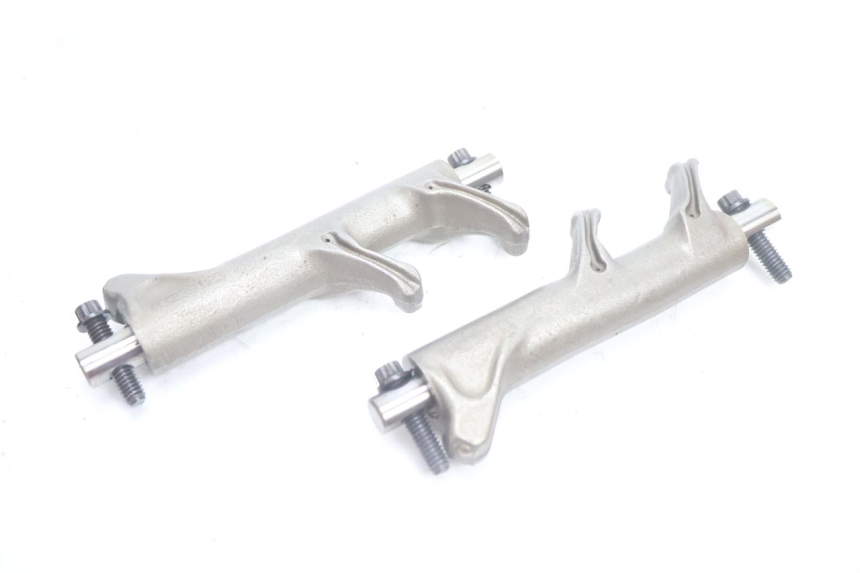 photo de CABEÇOTE TRASEIRO HARLEY DAVIDSON ROAD GLIDE FLTRXSE 1920 (2018 - 2022) - Pontos de fixação