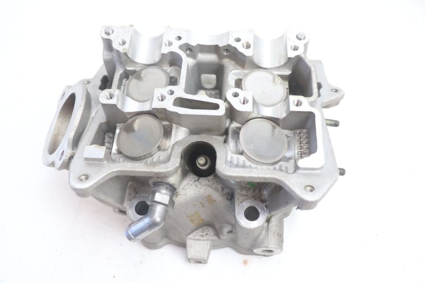 photo de CABEÇOTE TRASEIRO CAN-AM SPYDER RS 1000 (2008 - 2012) - Detalhe da peça