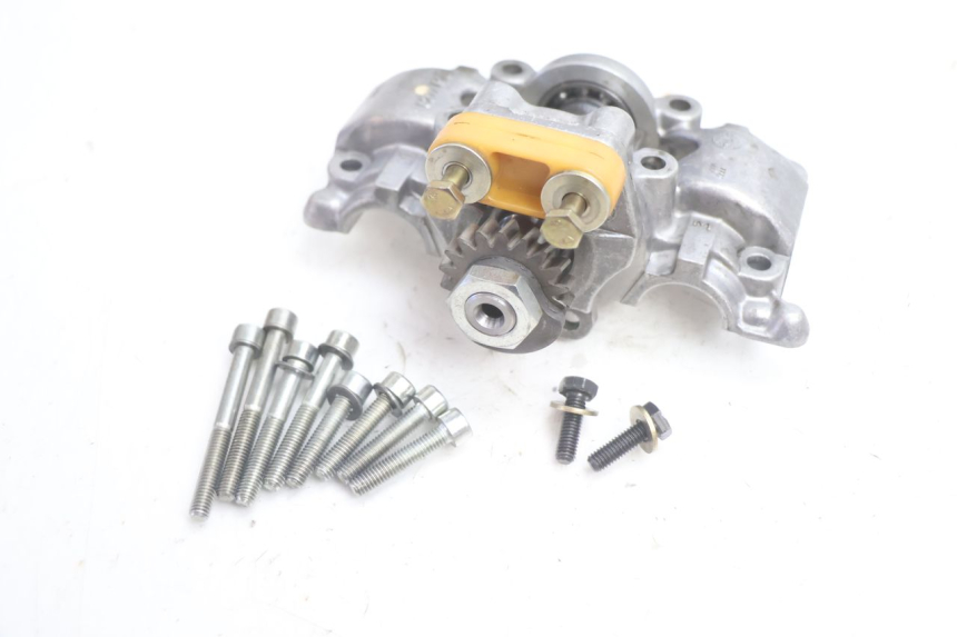 photo de CABEÇOTE TRASEIRO CAN-AM SPYDER RS 1000 (2008 - 2012) - Pontos de fixação