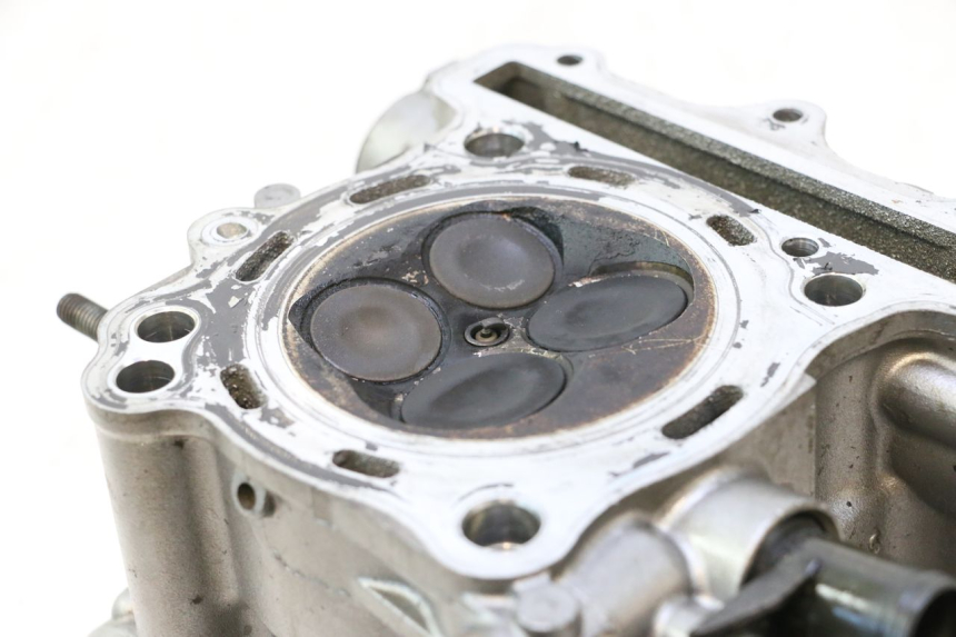 photo de TAMPA DE VÁLVULAS TRASEIRA SUZUKI SV S 650 (1999 - 2002) - Ampliação técnica