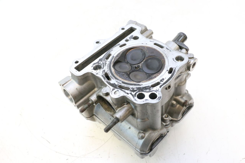 photo de TAMPA DE VÁLVULAS TRASEIRA SUZUKI SV S 650 (1999 - 2002) - Estado da superfície
