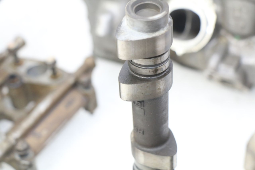photo de TAMPA DE VÁLVULA TRASEIRA HONDA VFR FI RC46 800 (1998 - 2001) - Estrutura - ampliação