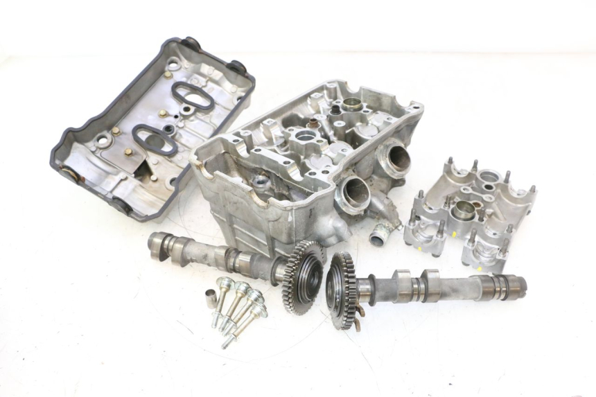 photo de TAMPA DE VÁLVULA TRASEIRA HONDA VFR FI RC46 800 (1998 - 2001) - Vista principal