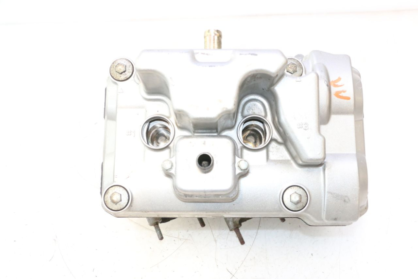 photo de TAMPA DE VÁLVULA TRASEIRA HONDA VFR FI RC46 800 (1998 - 2001) - Zoom do estado de desgaste