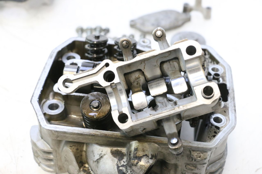 photo de CABEÇOTE TRASEIRO HONDA XRV AFRICA TWIN 750 (1990 - 1992) - Vista do produto