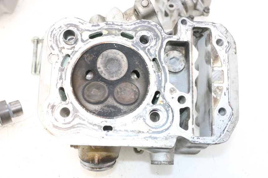 photo de CABEÇOTE TRASEIRO HONDA XRV AFRICA TWIN 750 (1990 - 1992) - Ampliação dos componentes
