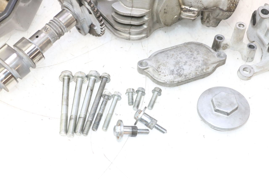 photo de CABEÇOTE TRASEIRO HONDA XRV AFRICA TWIN 750 (1990 - 1992) - Ampliação técnica