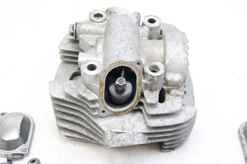 photo de TAMPA DE VÁLVULA TRASEIRA YAMAHA XV VIRAGO 750 (1984 - 1998) - Pontos de fixação
