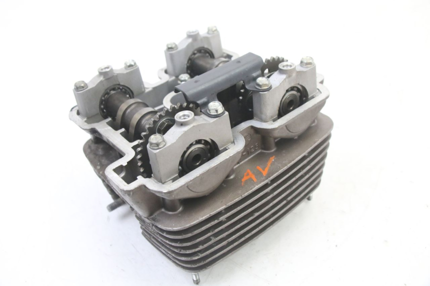 photo de CABEÇOTE DIANTEIRO HYOSUNG GTR 125 (2006 - 2008) - Vista de perto