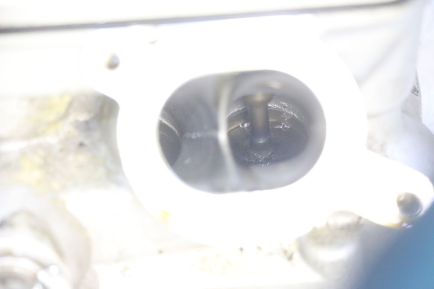 photo de CABEÇOTE DIANTEIRO HONDA NTV DEAUVILLE ABS 700 (2007 - 2016) - Zoom do estado de desgaste