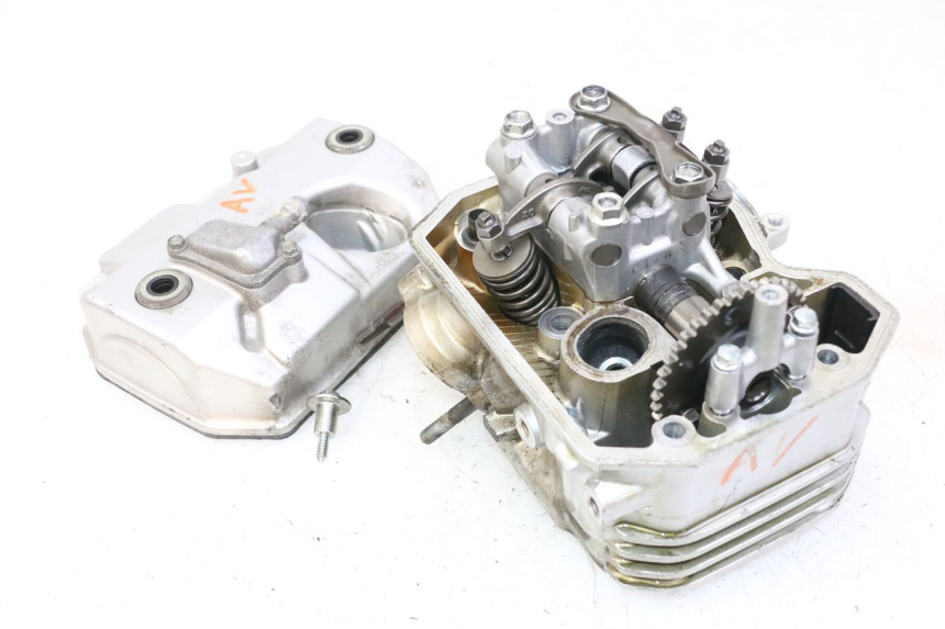 photo de CABEÇOTE DIANTEIRO HONDA NTV DEAUVILLE 650 (2001 - 2006) - Pontos de fixação