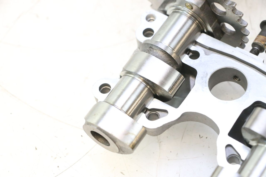 photo de CABEÇOTE DIANTEIRO CAN-AM SPYDER RS 1000 (2008 - 2012) - Inspeção visual