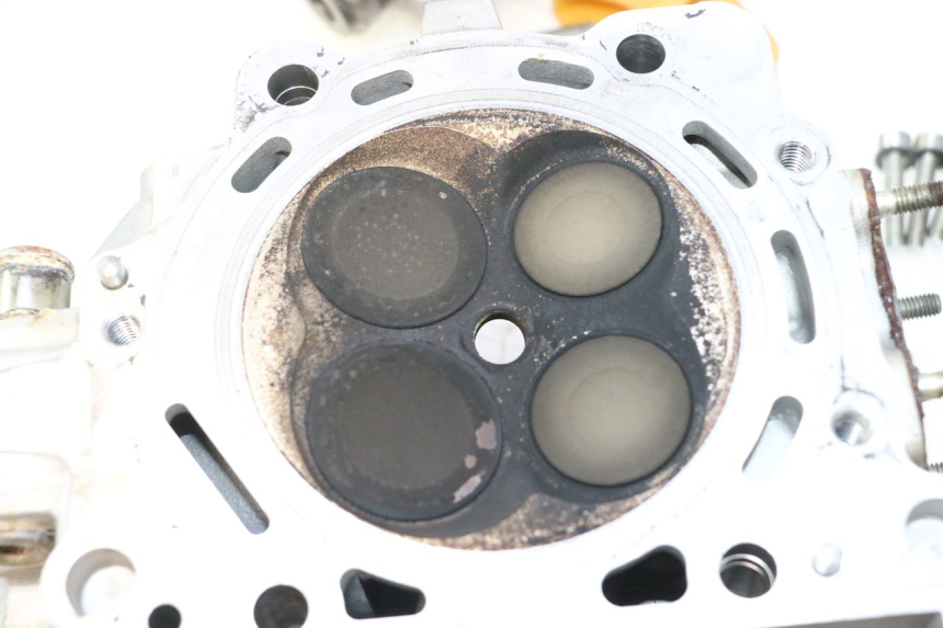 photo de CABEÇOTE DIANTEIRO CAN-AM SPYDER RS 1000 (2008 - 2012) - Outro ângulo de visão