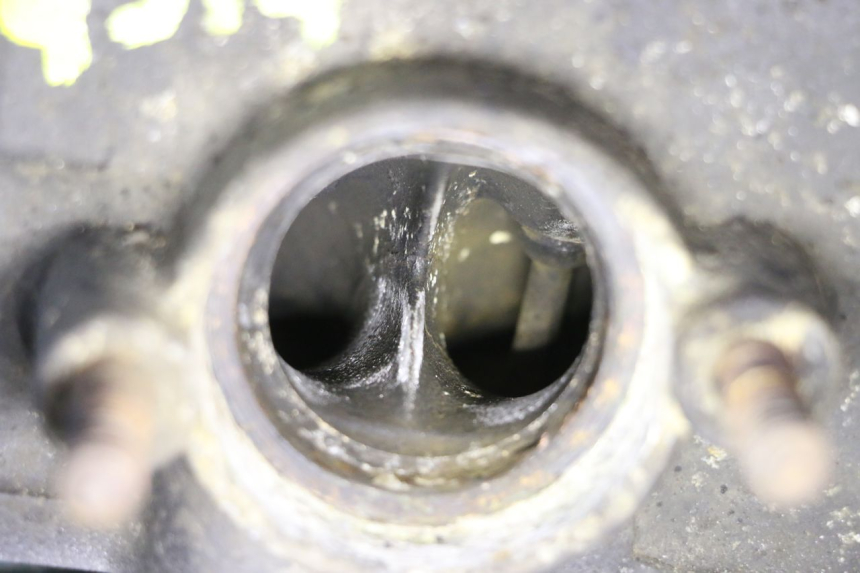 photo de CABEÇOTE DIANTEIRO SUZUKI SV N 650 (1999 - 2002) - Estrutura - ampliação