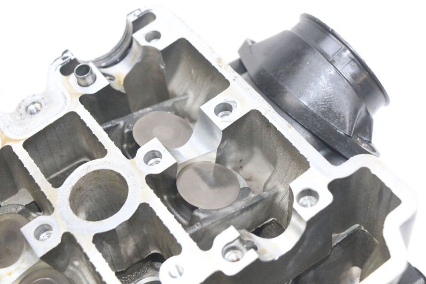 photo de CABEÇOTE DIANTEIRO SUZUKI SV N 650 (1999 - 2002) - Zoom de qualidade