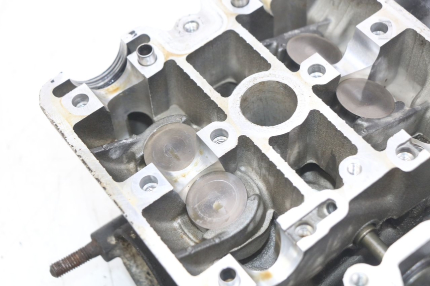 photo de CABEÇOTE DIANTEIRO SUZUKI SV N 650 (1999 - 2002) - Vista de perfil