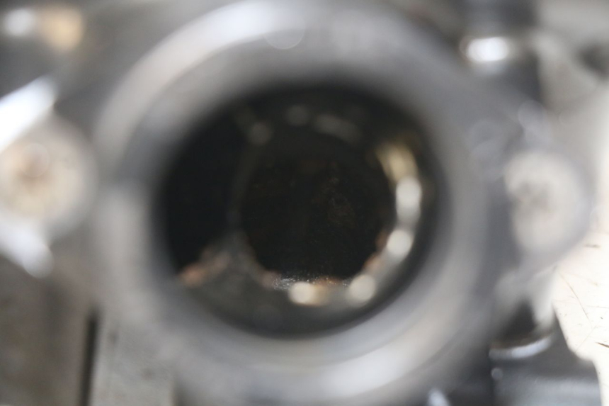 photo de CABEÇOTE DIANTEIRO SUZUKI SV N 650 (1999 - 2002) - Vista geral