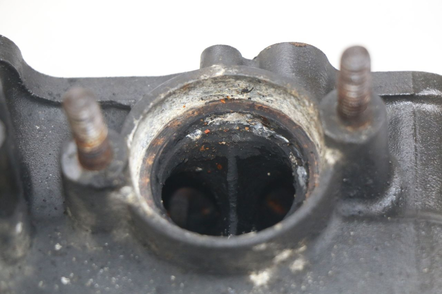 photo de CABEÇOTE DIANTEIRO SUZUKI SV N 650 (1999 - 2002) - Estado da superfície