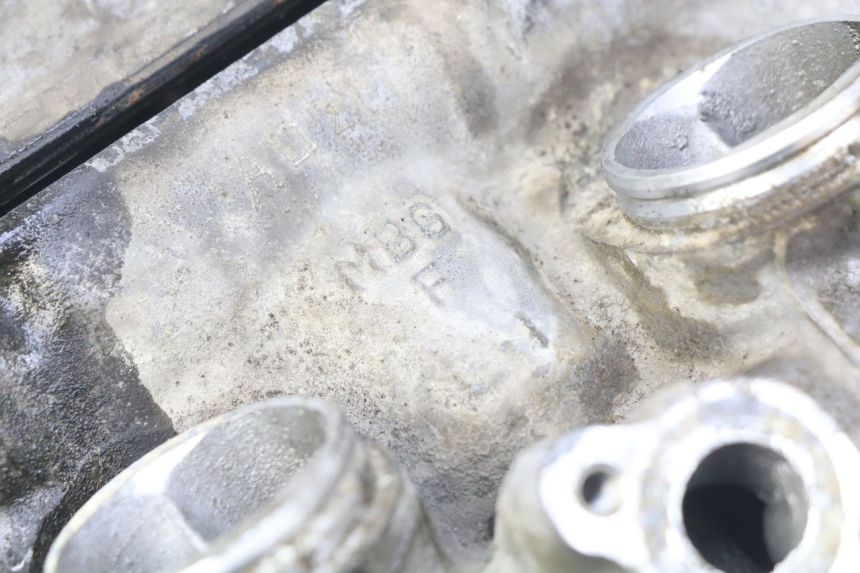 photo de CABEÇOTE DIANTEIRO HONDA VFR FI RC46 800 (1998 - 2001) - Detalhe da peça