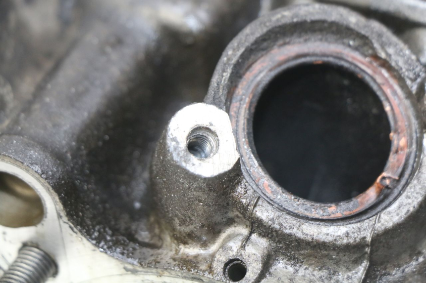 photo de CABEÇOTE DIANTEIRO HONDA VFR FI RC46 800 (1998 - 2001) - Estado da superfície