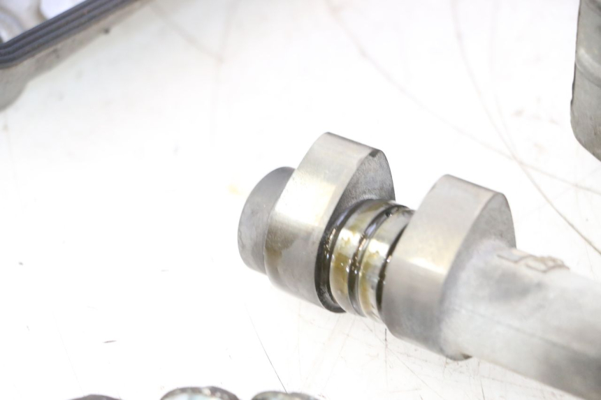 photo de CABEÇOTE DIANTEIRO HONDA VFR FI RC46 800 (1998 - 2001) - Inspeção visual