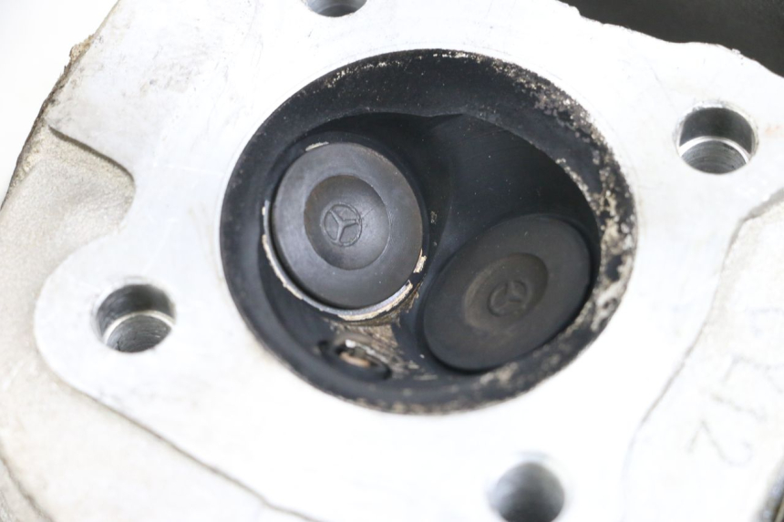 photo de CABEÇOTE JONWAY AZTRAL 125 (2008 - 2017) - Pontos de fixação