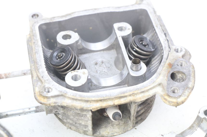 photo de CABEÇOTE BAOTIAN BT 50 QT-12 50 (2007 - 2009) - Detalhes característicos