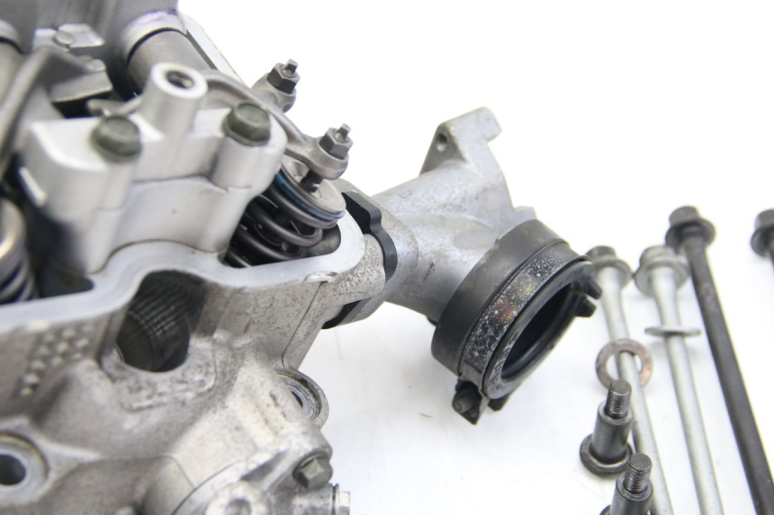 photo de CABEÇOTE SUZUKI BURGMAN 125 (2007 - 2014) - Detalhes característicos