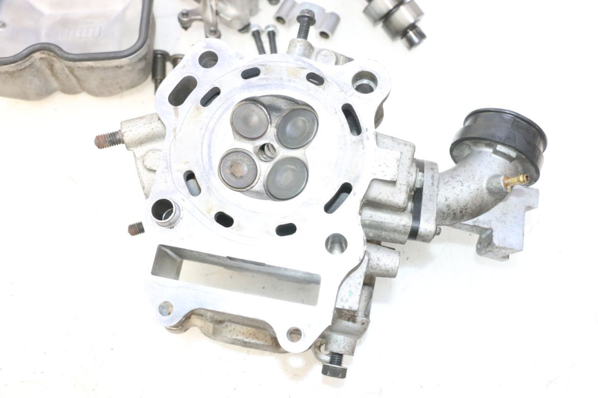 photo de CABEÇOTE SUZUKI BURGMAN 125 (2007 - 2014) - Outro ângulo de visão