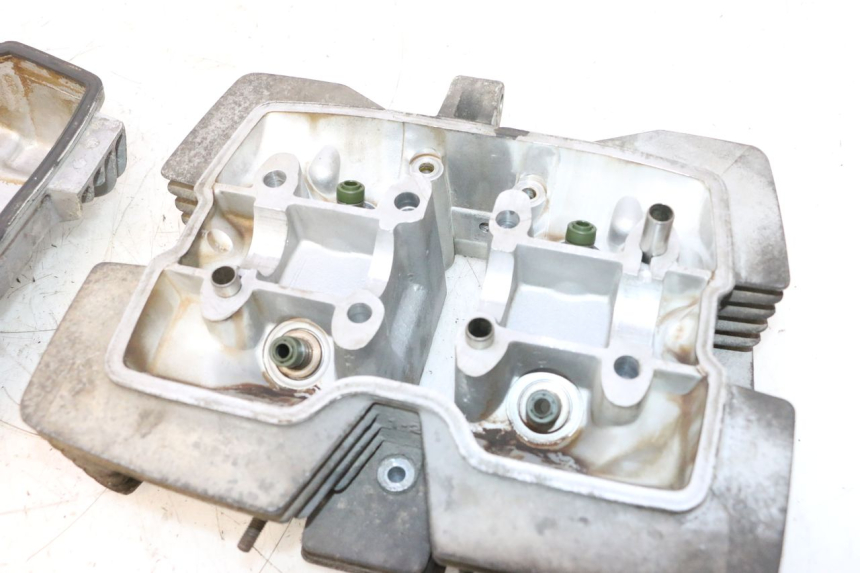 photo de CABEÇOTE HONDA CB TWO FIFTY 250 (1991 - 2002) - Outro ângulo de visão
