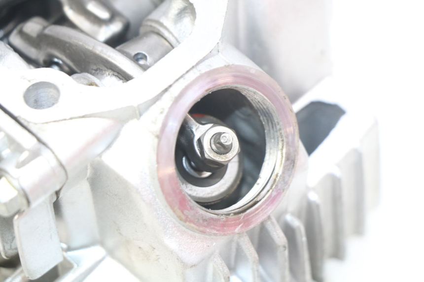 photo de CABEÇOTE TNT MOTOR CITY 50 (2007 - 2018) - Vista de perto