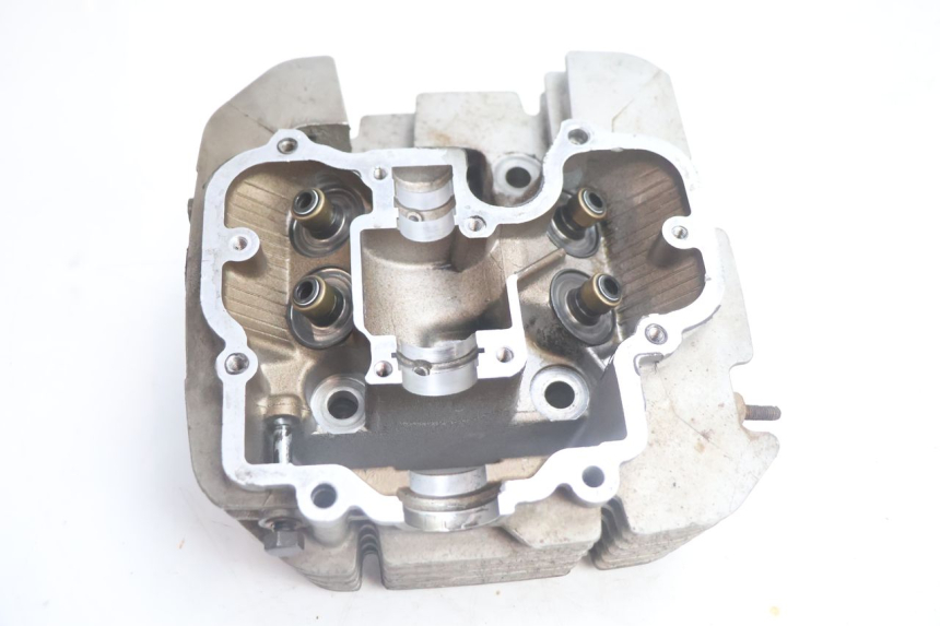 photo de CABEÇOTE SUZUKI DR S 600 (1985 - 1989) - Vista principal