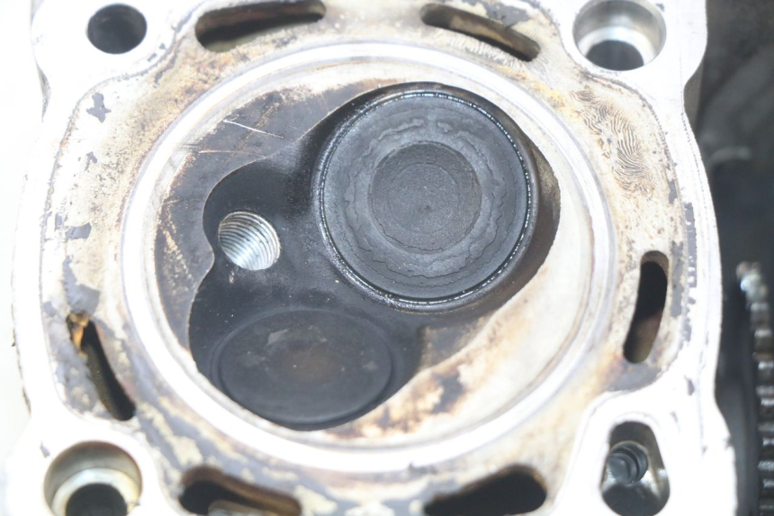 photo de CABEÇOTE PEUGEOT ELYSEO 125 (1999 - 2004) - Ampliação técnica