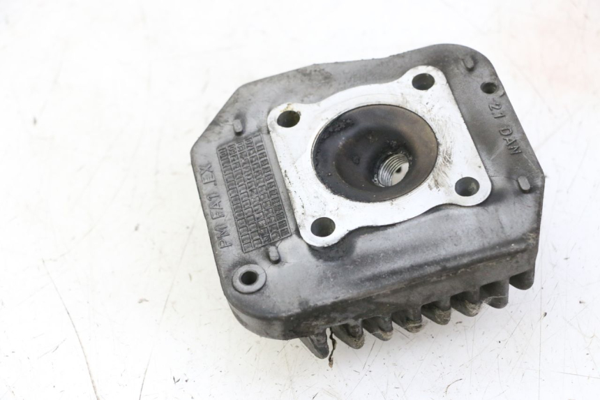 photo de CABEÇOTE PEUGEOT ELYSTAR 50 (2002 - 2014) - Outro ângulo de visão