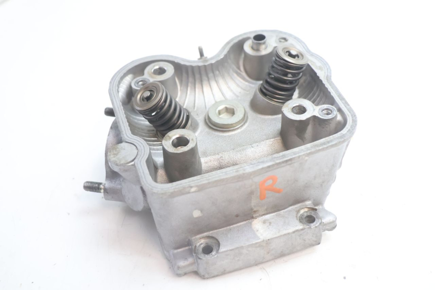 photo de CABEÇOTE HONDA FES S-WING SWING ABS 125 (2007 - 2015) - Detalhes característicos