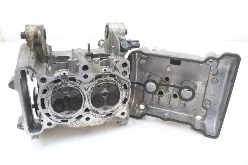 photo de CABEÇOTE HONDA FJS SILVER WING SILVERWING 400 (2005 - 2008) - Pontos de fixação