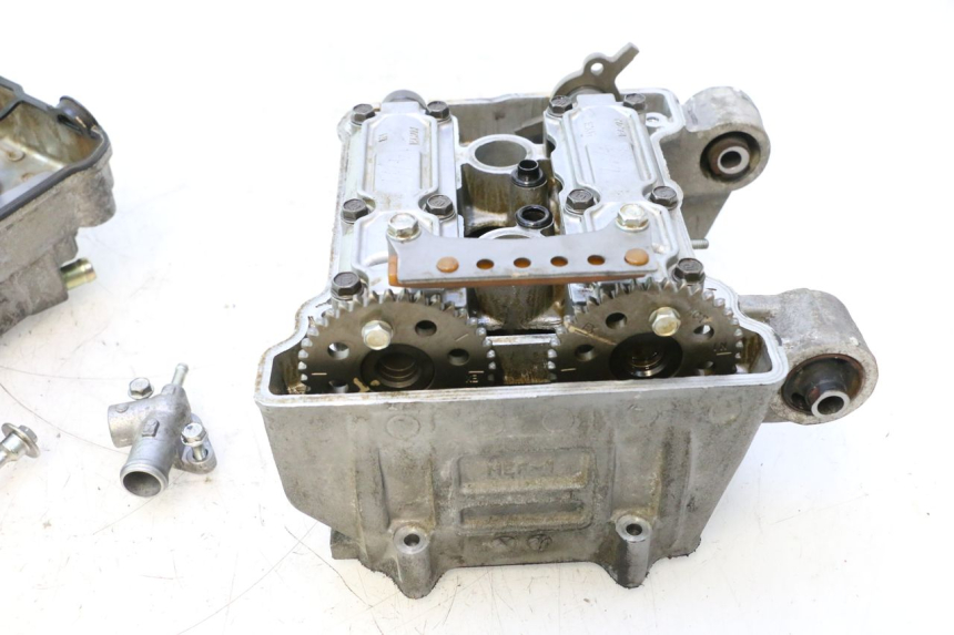 photo de CABEÇOTE HONDA FJS SILVER WING SILVERWING 400 (2005 - 2008) - Zoom de qualidade