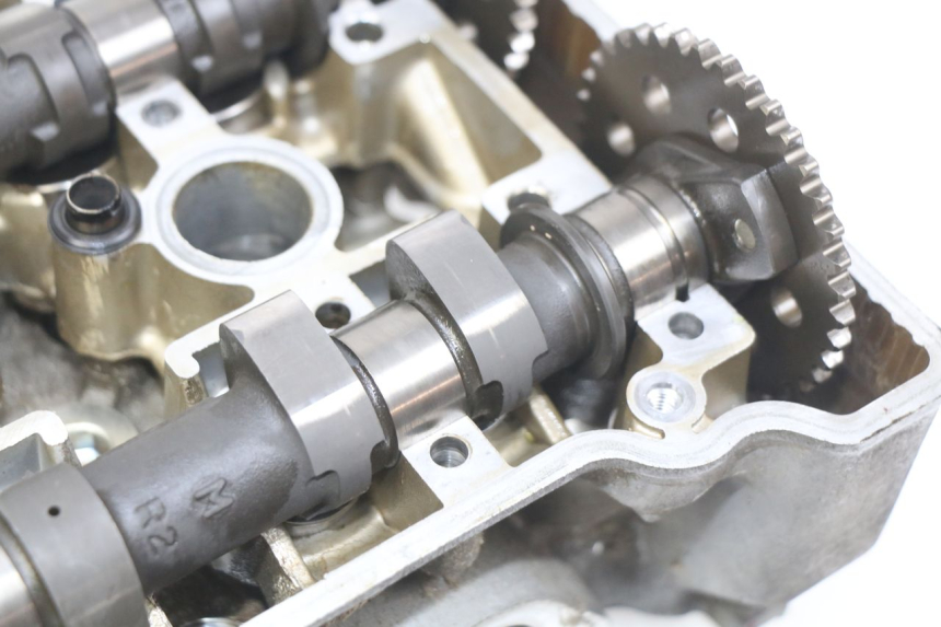 photo de CABEÇOTE HONDA FJS SILVERWING SILVER WING 400 (2009 - 2016) - Zoom do estado de desgaste