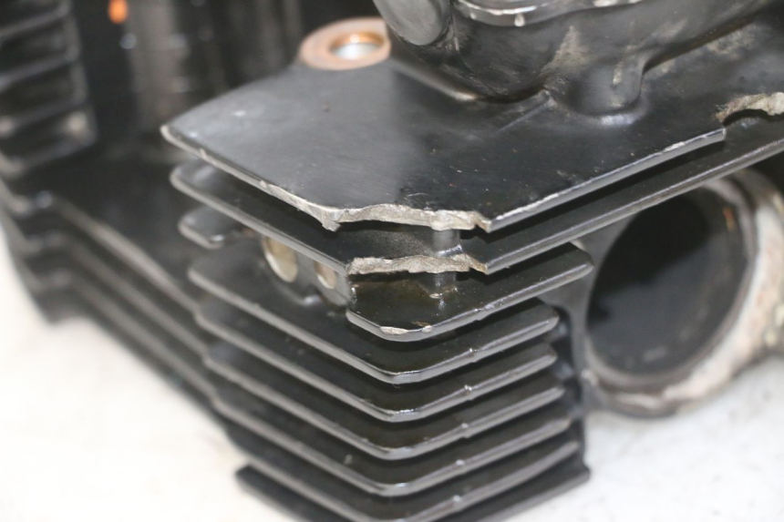 photo de CABEÇOTE SUZUKI GS GSE 500 (2001 - 2003) - Outro ângulo de visão