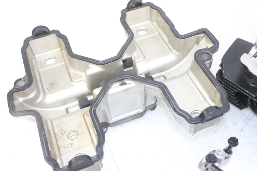 photo de CABEÇOTE SUZUKI GS GSE 500 (2001 - 2003) - Ampliação dos componentes